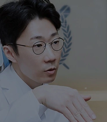 원본 교정전문의 대표원장 사진