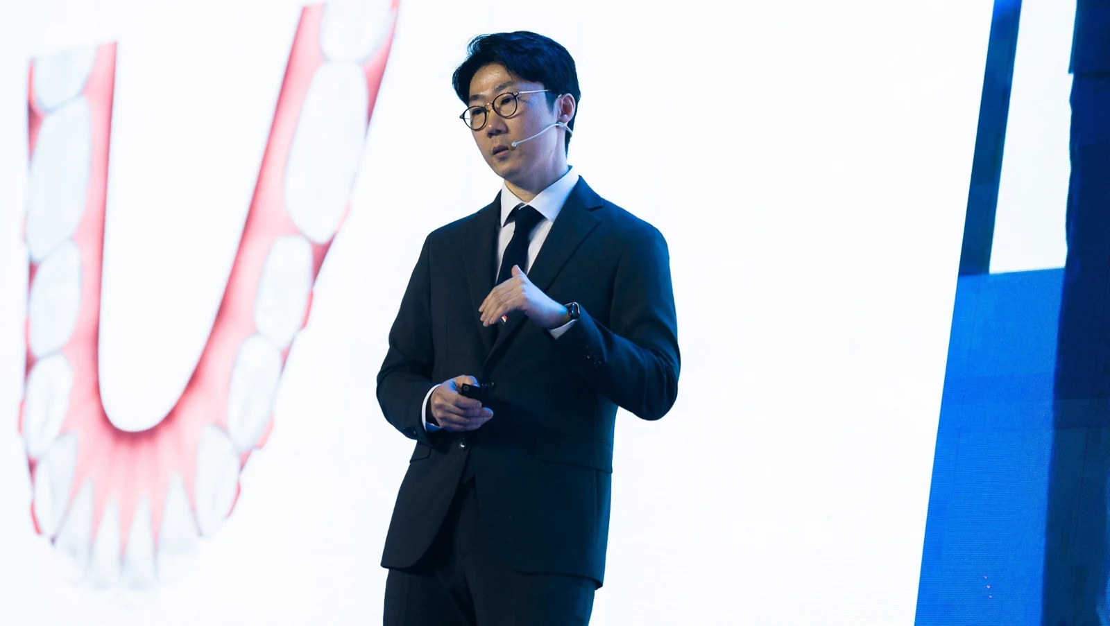 2026년 3월 5일 호치민 SEA Forum에서 강연하는 박홍식 원장